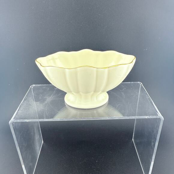 Lenox Ivory Scalloped Pedestal Bowl with Gold Trim – Handcrafted China – 4” - Picture 2 of 7